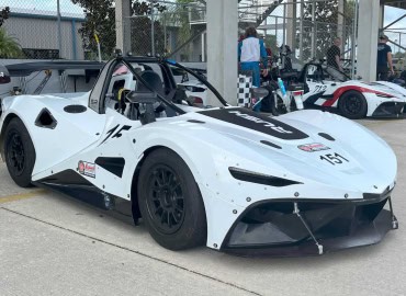 2023 RUSH SR with 34 hours on motor – Complete road racing setup