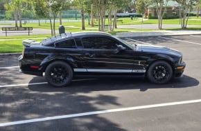 2009 Ford Mustang Shelby GT500 Coupe 2dr