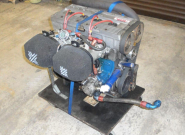 Ford Cosworth 2.0 litre BDG engine