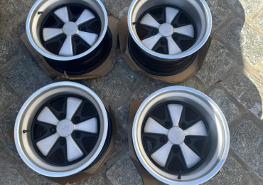 Porsche 911 15×9″ and 15×11″ Fuchs Wheels