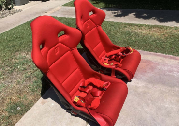 Ferrari F40 Seats with Harness