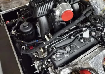 Mclaren 570 GT4 engine