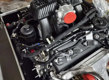 Mclaren 570 GT4 engine